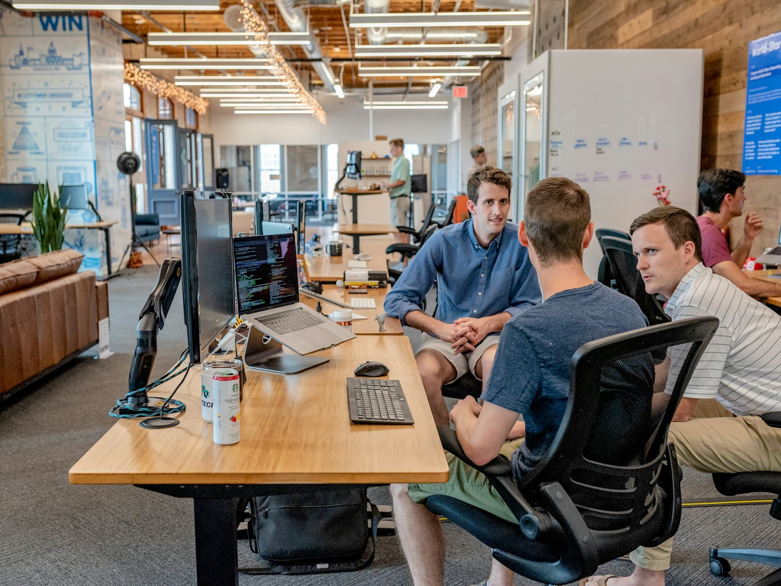 Team collaborating in a support conversation